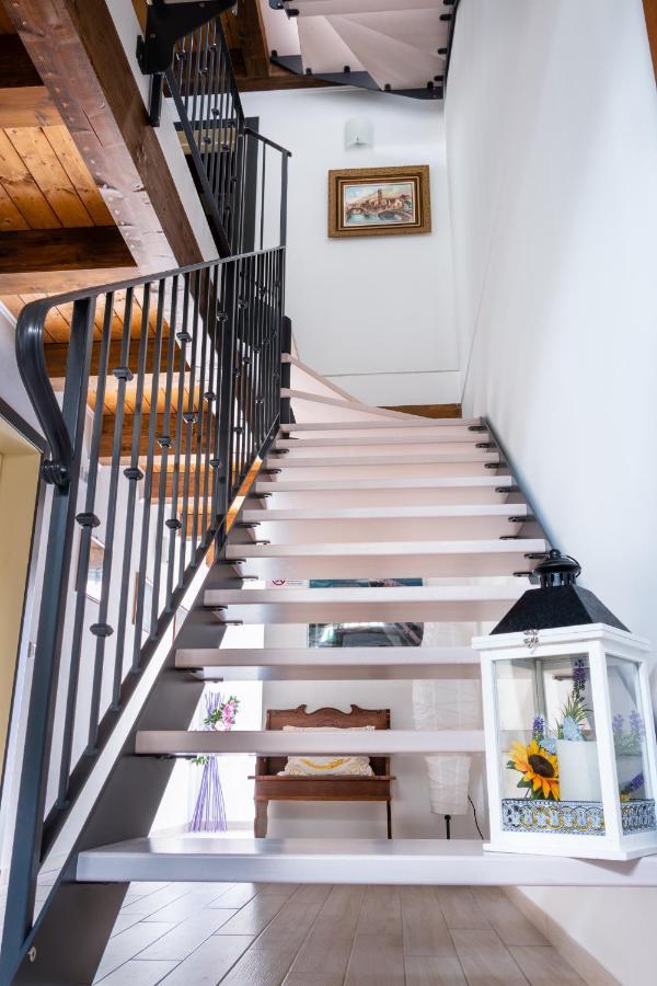La Casa Di Santino Bed & Breakfast โคมัคคิโอ ภายนอก รูปภาพ